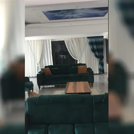 Oezel Havuzlu Ultra Lueks Appartamento Kusadası